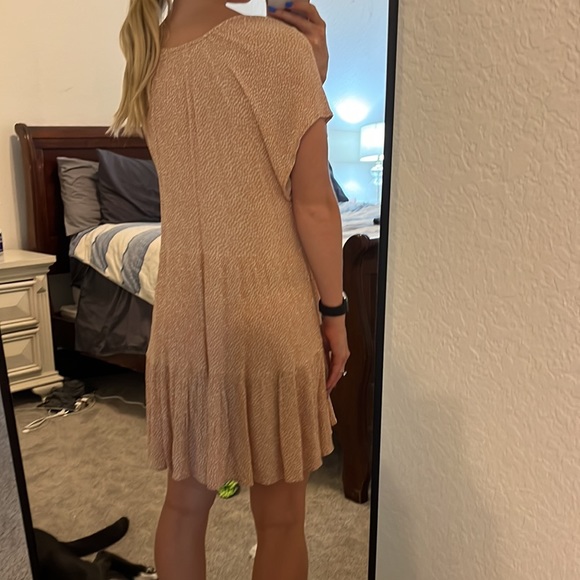 Pink dress - Picture 2 of 3